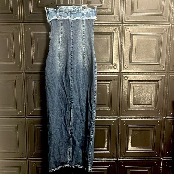 Missguided Denim Dress - Picture 2 of 2